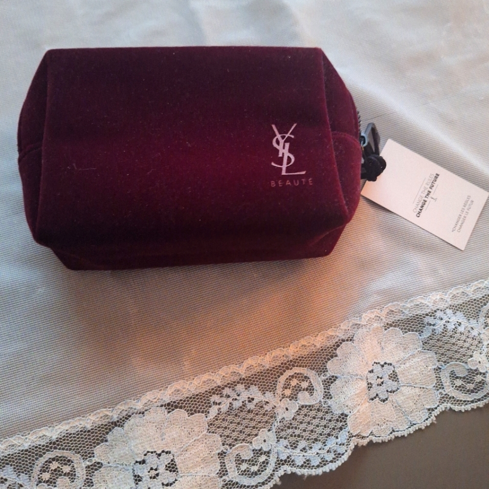 Y.S.L Cosmetic  sample kit
